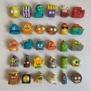 Grossery Gang Lot of 30 Figures Mixed Series - #6